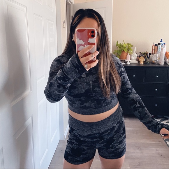 Camo workout set - Picture 1 of 3